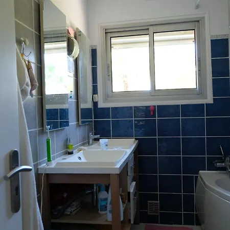 Spacious And Wooded In A Quiet Place *