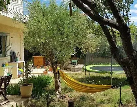 Villa Spacious And Wooded In A Quiet Place *